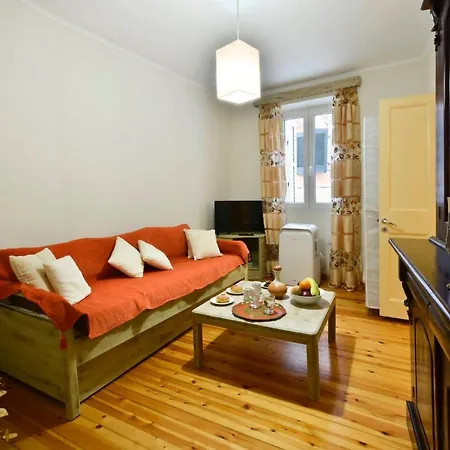 Lonziada Apartment, In The Heart Of The Old Town. Korfu